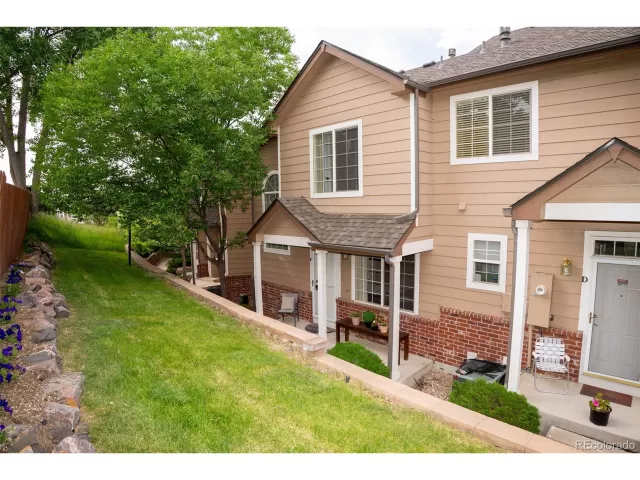 MLS: 6142396 Condo For Sale