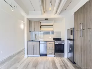 Photo #4: 6150440 Listing