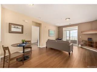 Photo #5: 6151433 Listing