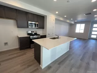 Photo #4: 6152006 Listing