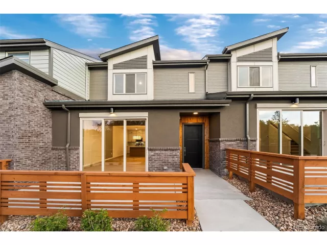 MLS: 6154919 Condo For Sale
