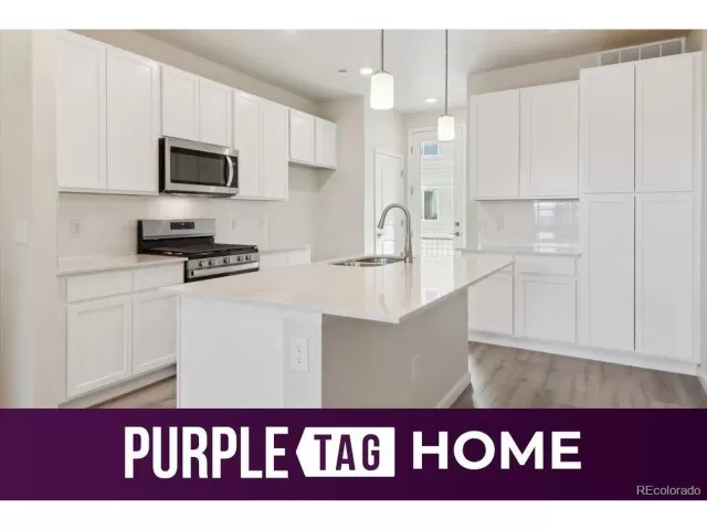 MLS: 6160508 Condo For Sale