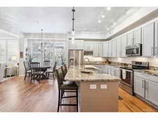 Photo #2: 6160643 Listing