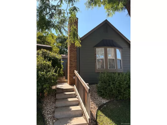 MLS: 6161970 Condo For Sale