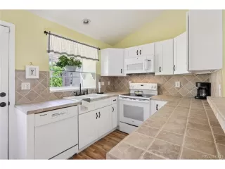 Photo #3: 6161970 Listing 