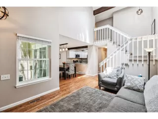 Photo #5: 6164148 Listing