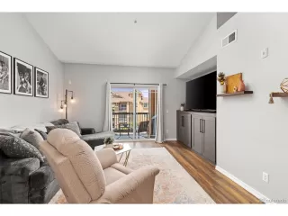 Photo #4: 6165966 Listing