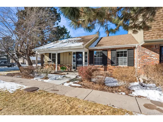 MLS: 6166904 Condo For Sale