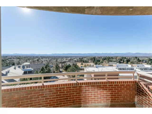 MLS: 6169976 Condo For Sale