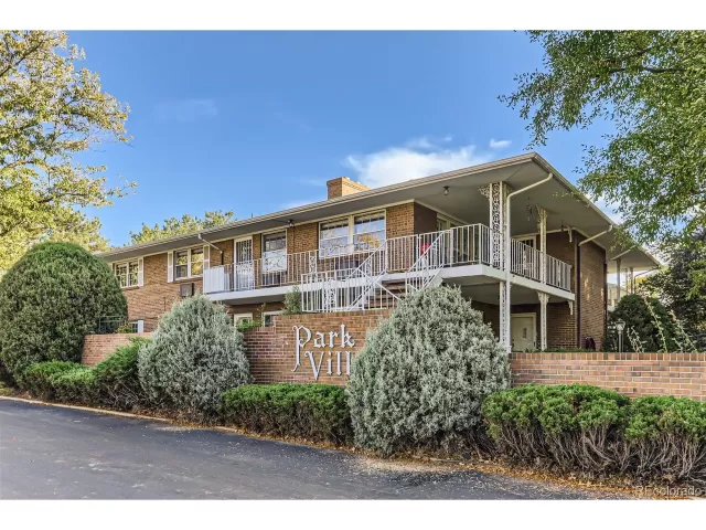 MLS: 6177051 Condo For Sale