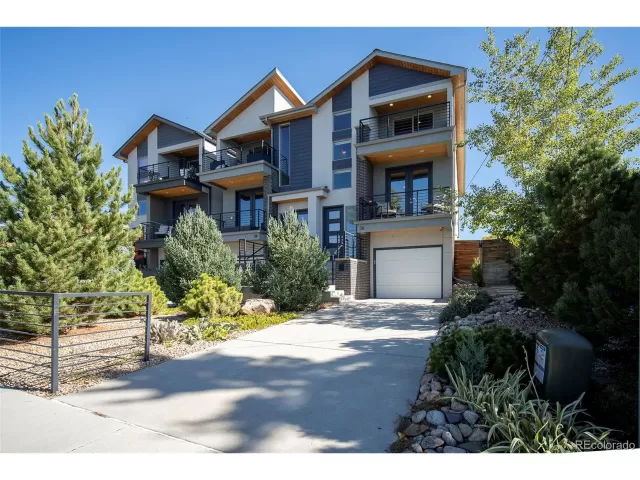 MLS: 6183210 Condo For Sale