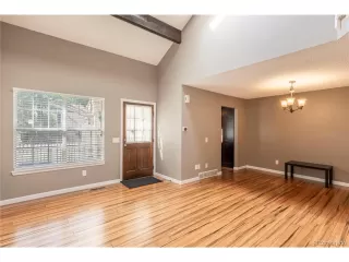 Photo #3: 6185307 Listing 