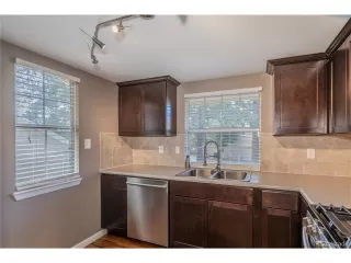 Photo #5: 6185307 Listing 