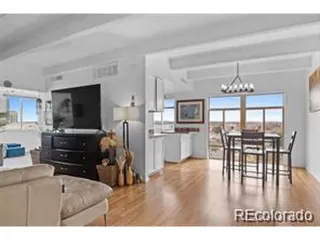 Photo #6: 6188625 Listing 