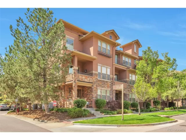 MLS: 6190141 Condo For Sale