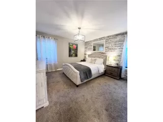 Photo #2: 6192726 Listing