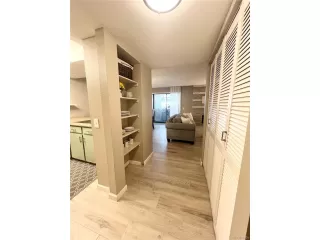 Photo #4: 6192726 Listing