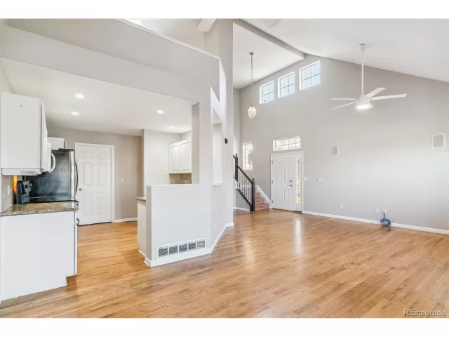 MLS: 6194118 Condo For Sale