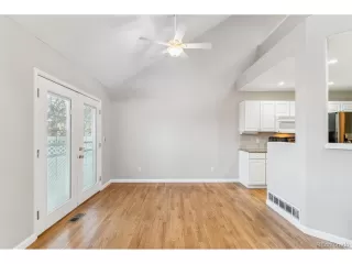 Photo #6: 6194118 Listing