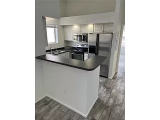 Photo #5: 6195597 Listing 