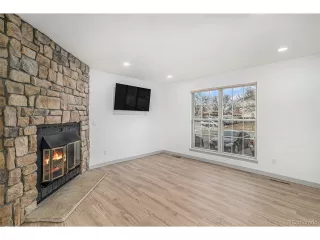 Photo #2: 6196315 Listing 