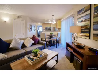Photo #3: 6196433 Listing