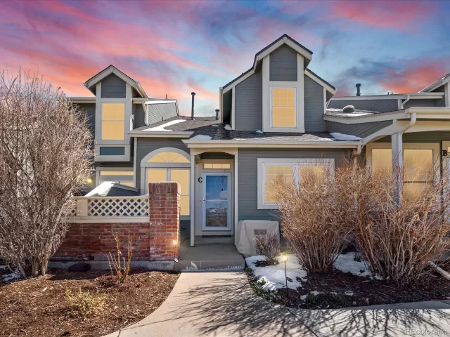 MLS: 6196523 Condo For Sale