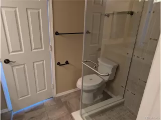 Photo #6: 6197318 Listing