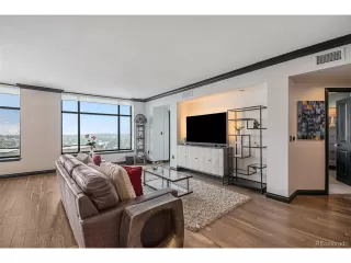 Photo #4: 6198019 Listing 