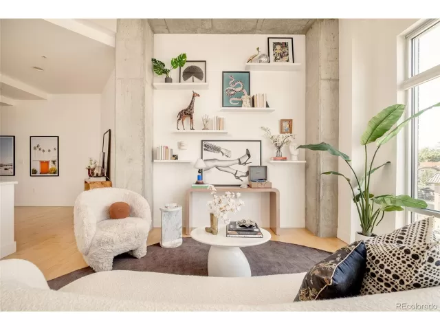 MLS: 6198980 Condo For Sale