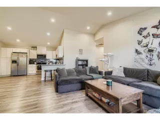Photo #4: 6202926 Listing