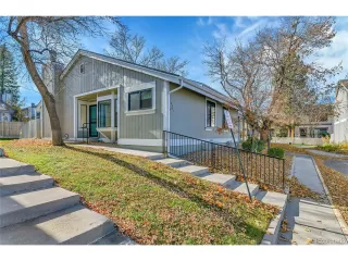 Browse active condo listings in SILO