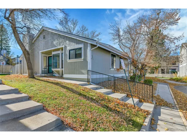 MLS: 6204992 Condo For Sale