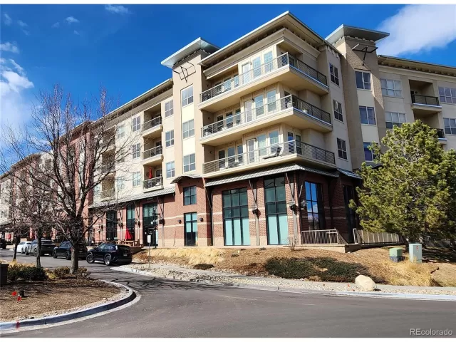 MLS: 6206550 Condo For Sale