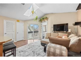 Photo #4: 6210264 Listing