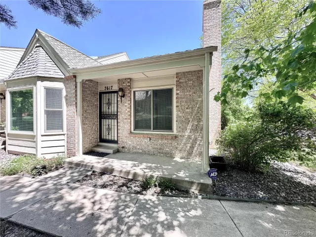 MLS: 6210958 Condo For Sale