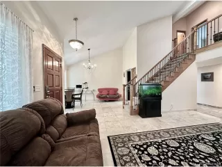 Photo #3: 6210958 Listing