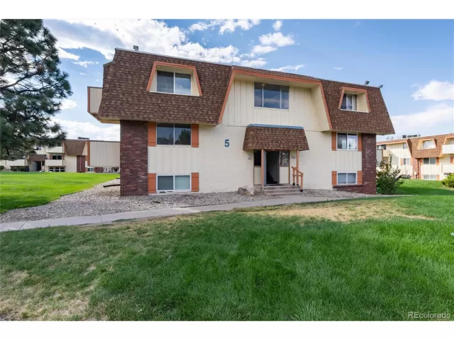 MLS: 6212079 Condo For Sale