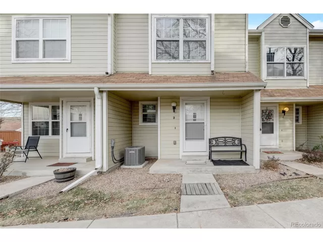 MLS: 6218380 Condo For Sale