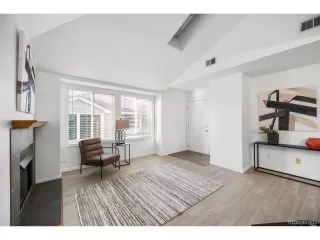 Photo #6: 6221661 Listing