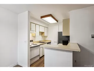 Photo #4: 6223761 Listing