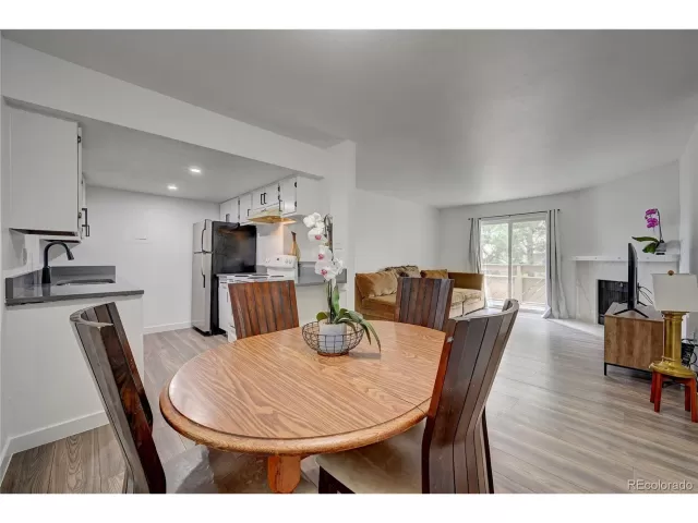 MLS: 6225634 Condo For Sale