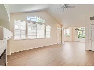 Photo #5: 6230957 Listing