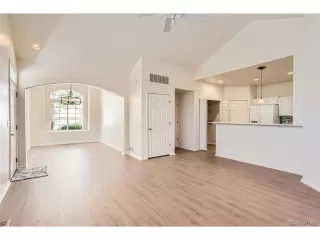 Photo #6: 6230957 Listing
