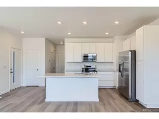 Photo #3: 6234201 Listing