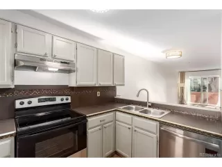 Photo #2: 6237277 Listing