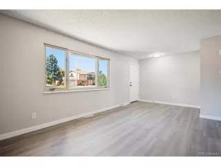 Photo #6: 6237731 Listing