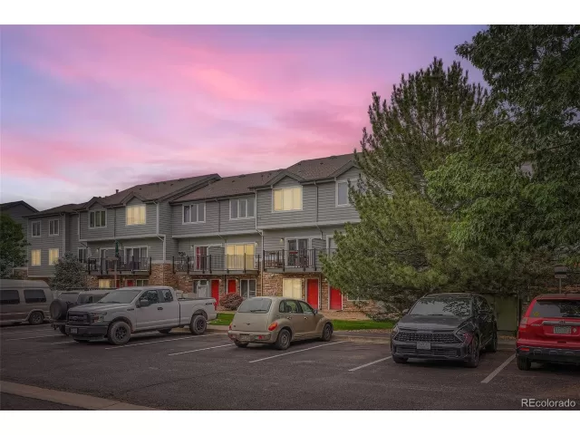 MLS: 6238486 Condo For Sale