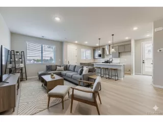 Photo #3: 6240127 Listing 