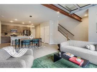 Photo #6: 6241172 Listing